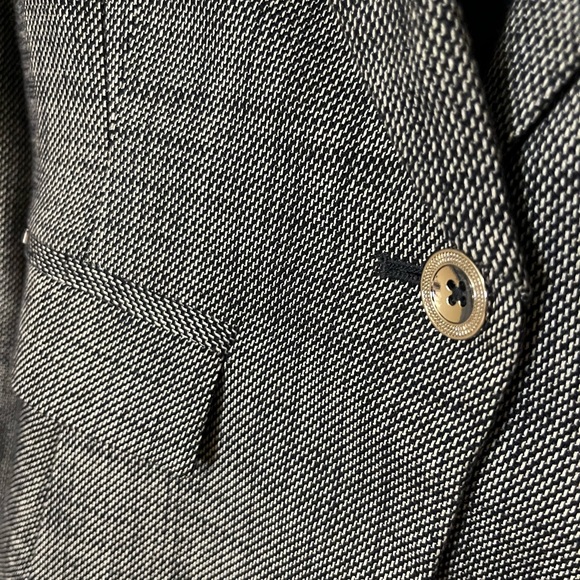 Grey and Navy Plaid Blazer White House Black Market - Picture 3 of 6